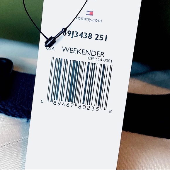 tommy hilfiger Green duffle bag in size medium Bag Trendy Affordable Price Deal - Picture 9 of 9